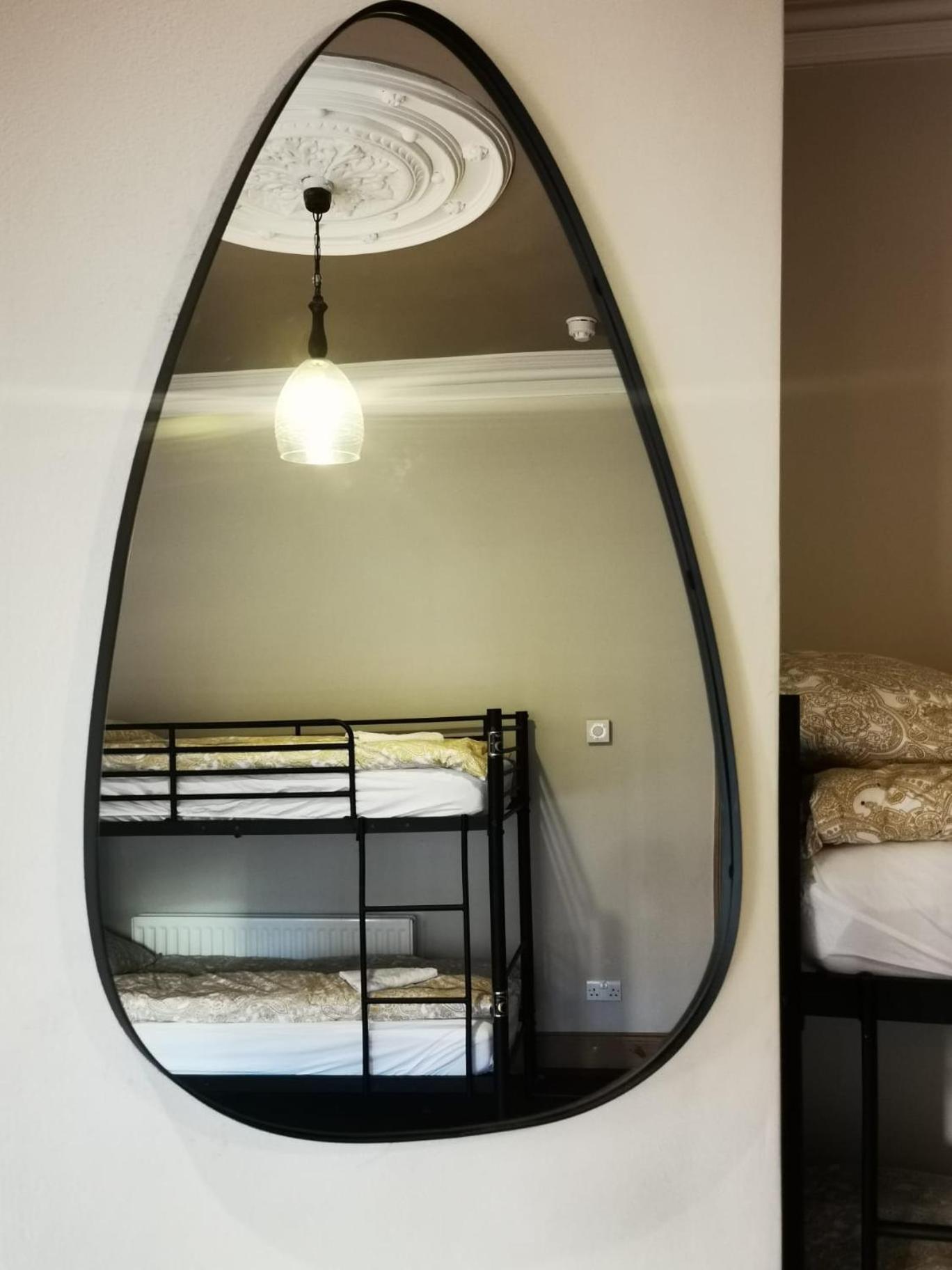 Gr8 Hostel At The Mount ベルファスト エクステリア 写真