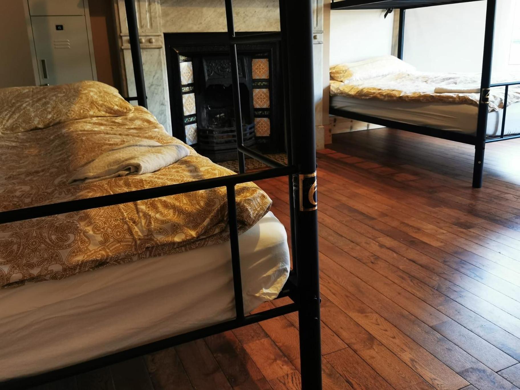 Gr8 Hostel At The Mount ベルファスト エクステリア 写真