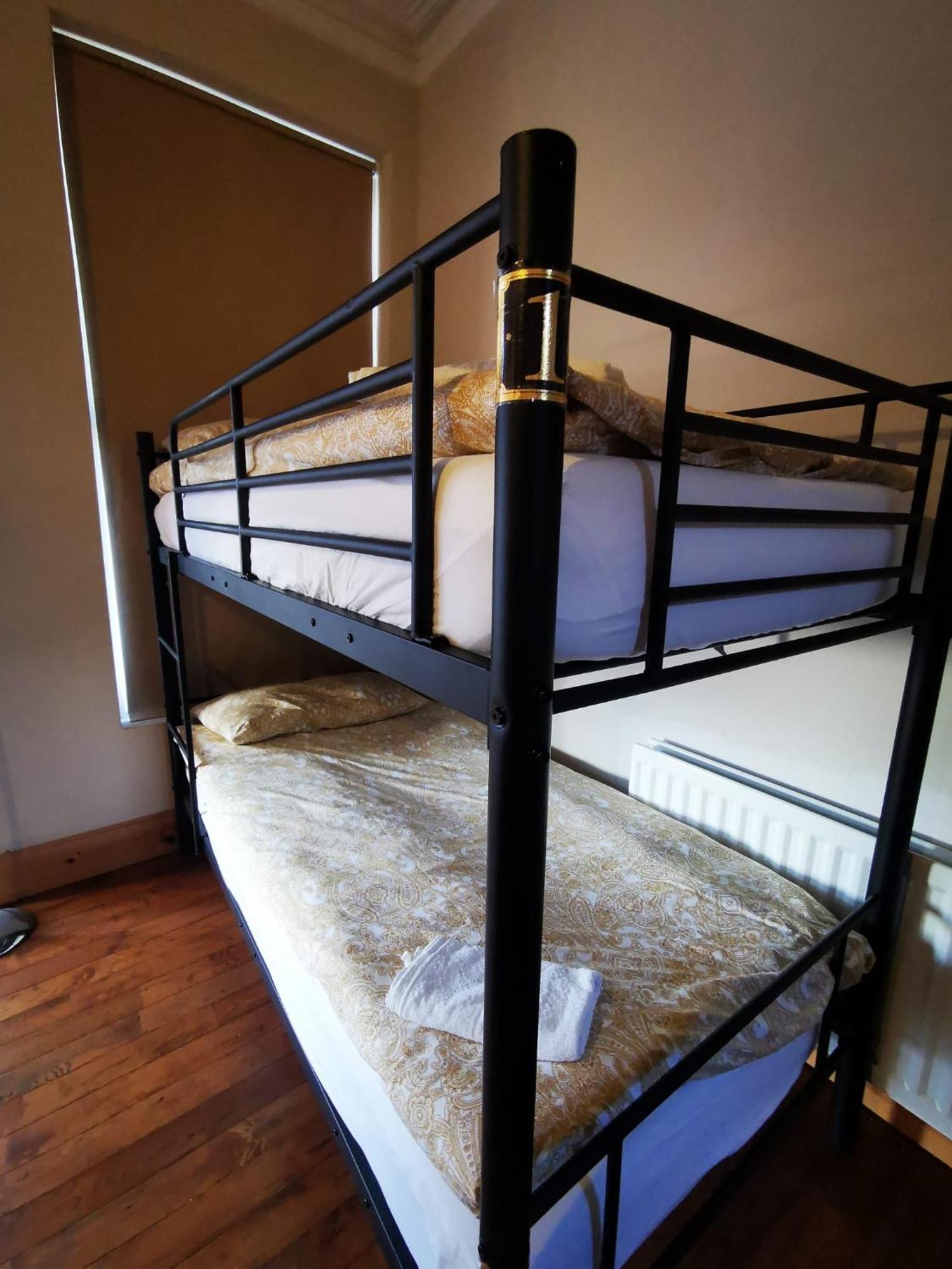 Gr8 Hostel At The Mount ベルファスト エクステリア 写真